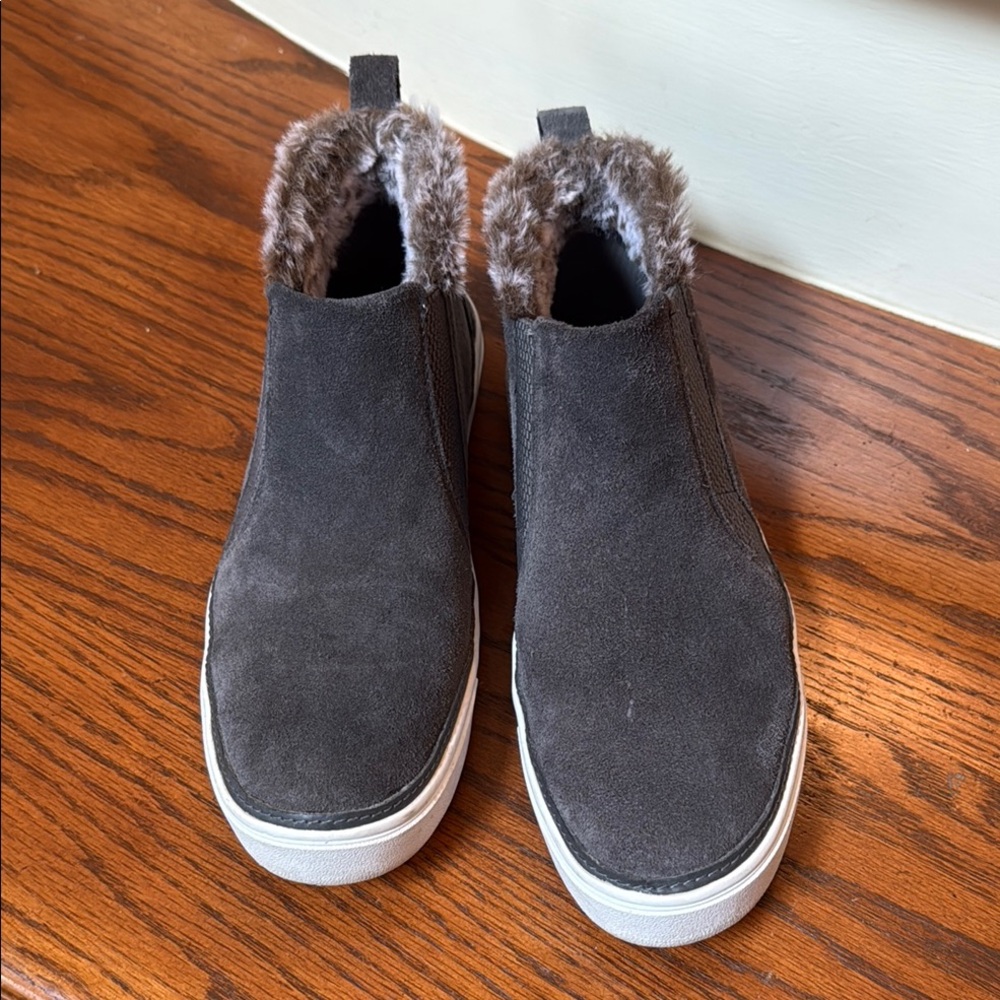 Toms Gray Suede Fur-Lined Slip-On Sneakers